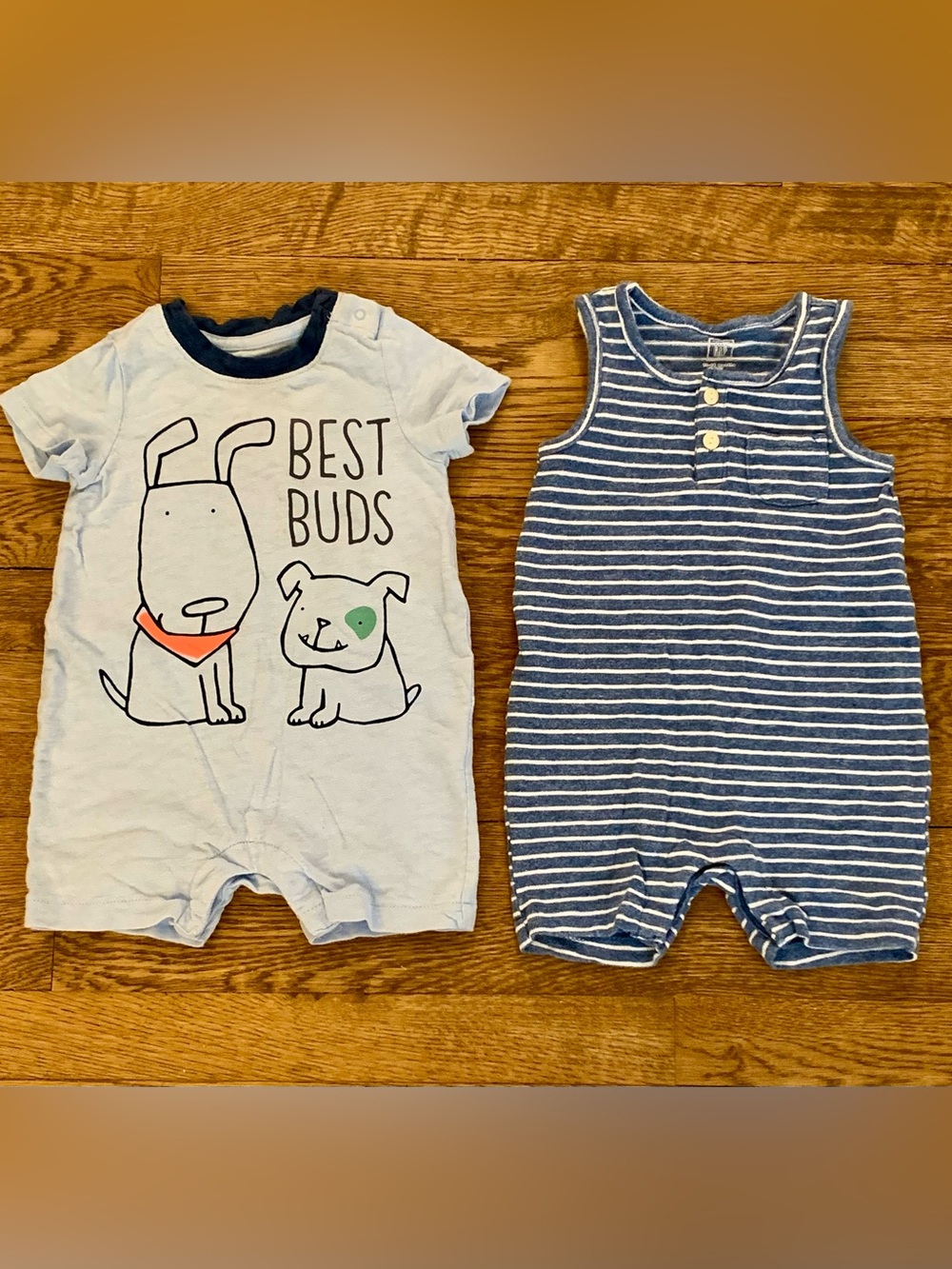 Baby Gap Boys Size 12-18 Months Blue Romper Bundle Puppy Dogs & Stripes